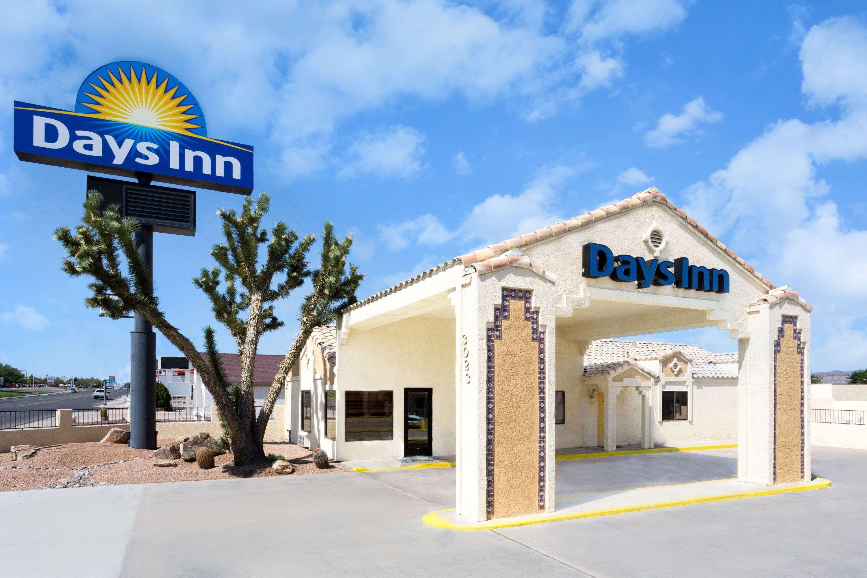 Days Inn By Wyndham Kingman West Exteriör bild